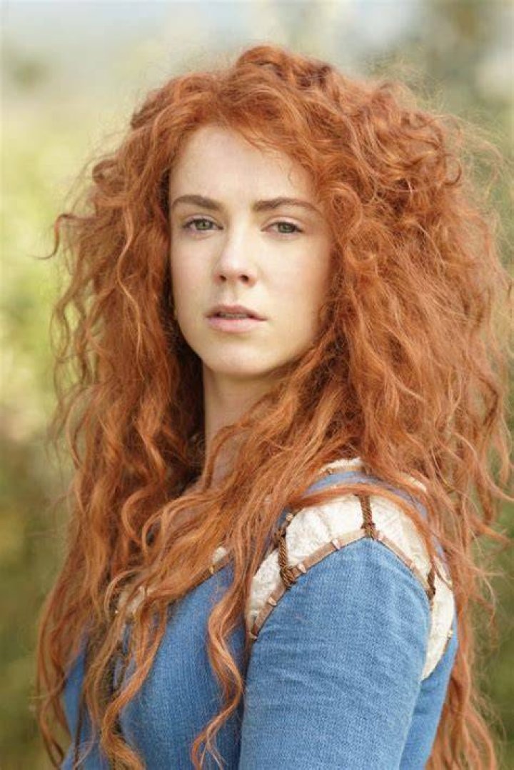 Amy Manson Bio Amy Manson Bio