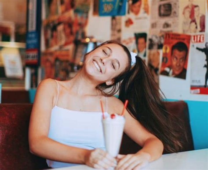 Emma Chamberlain, High Key